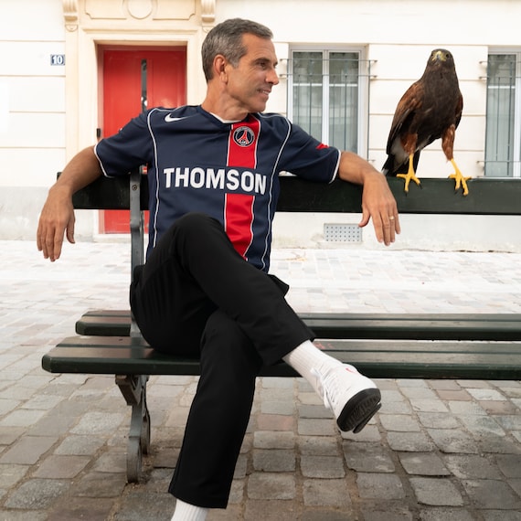 Paris Saint-Germain and Nike celebrate the Club’s heritage by reissuing one of its most iconic jerseys: the legendary T90 from the 2004–2005 season.