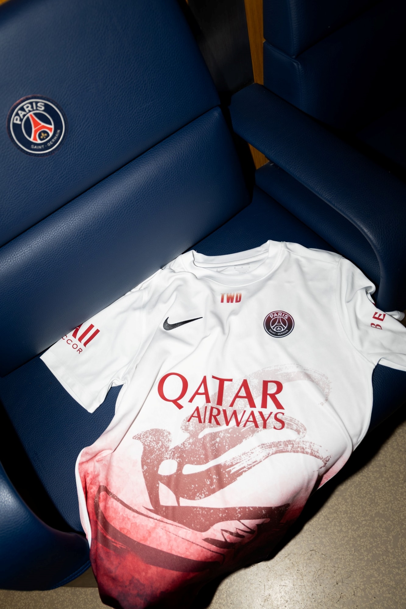 PSG / TWD (JACKSON WANG) コラボ企画　限定ユニフォーム PSG x TEAM WANG design Lunar New Year Limited Edition Pre Match